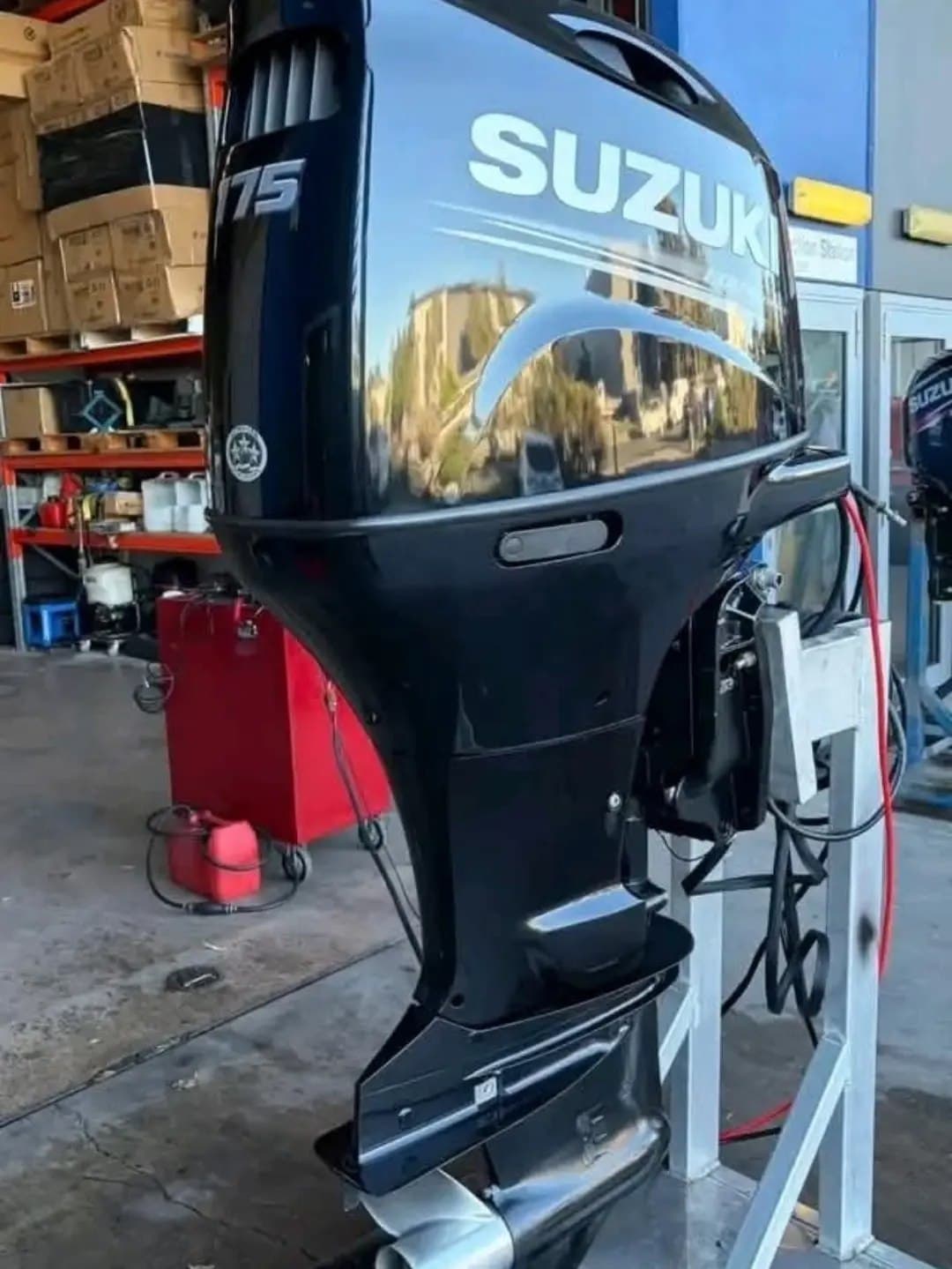 Suzuki DF175AP 175 HP 2017 — view 1
